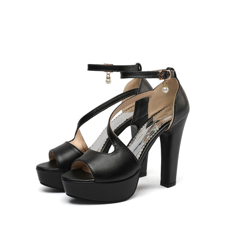 Susan – Roman Shoes with Chunky Heels