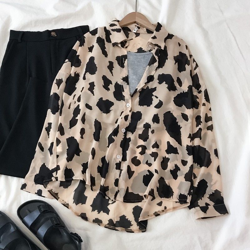Percy – Simple Hong Kong Style Shirt with Leopard Pattern
