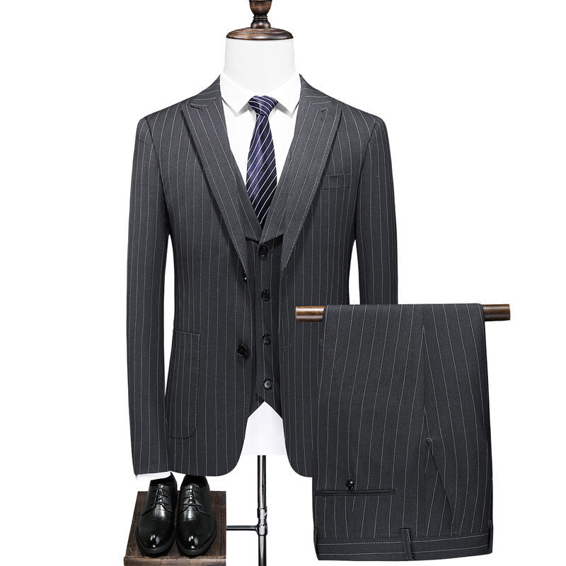 Jon – Striped Men's Suit in Slim-Fit Style
