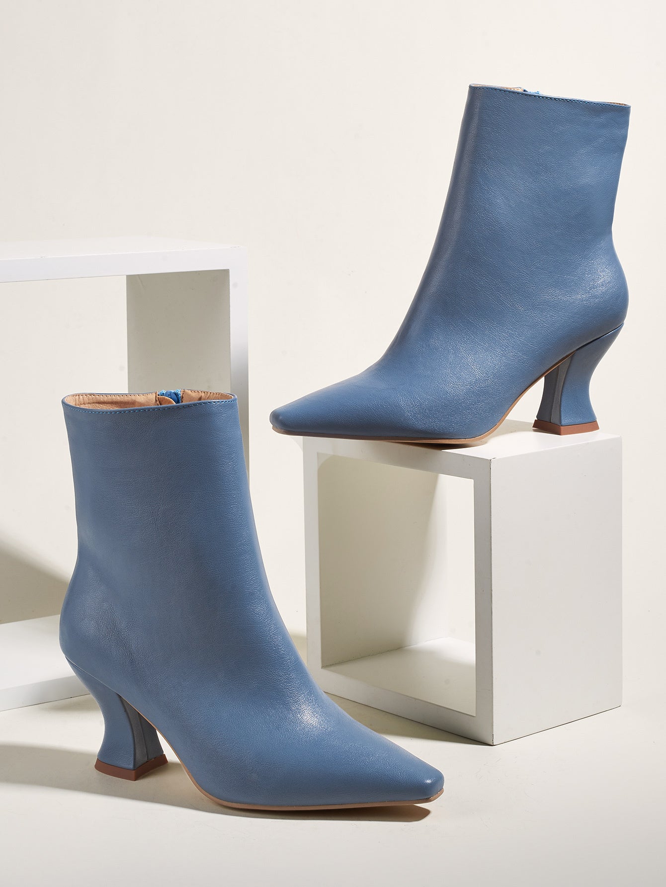 Brenda – Stylish Pointed-Toe Ankle Boots for Women in Plus Sizes