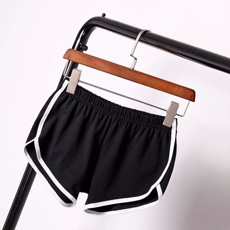 Ann – Vegan Summer Shorts for Women with Slim Fit