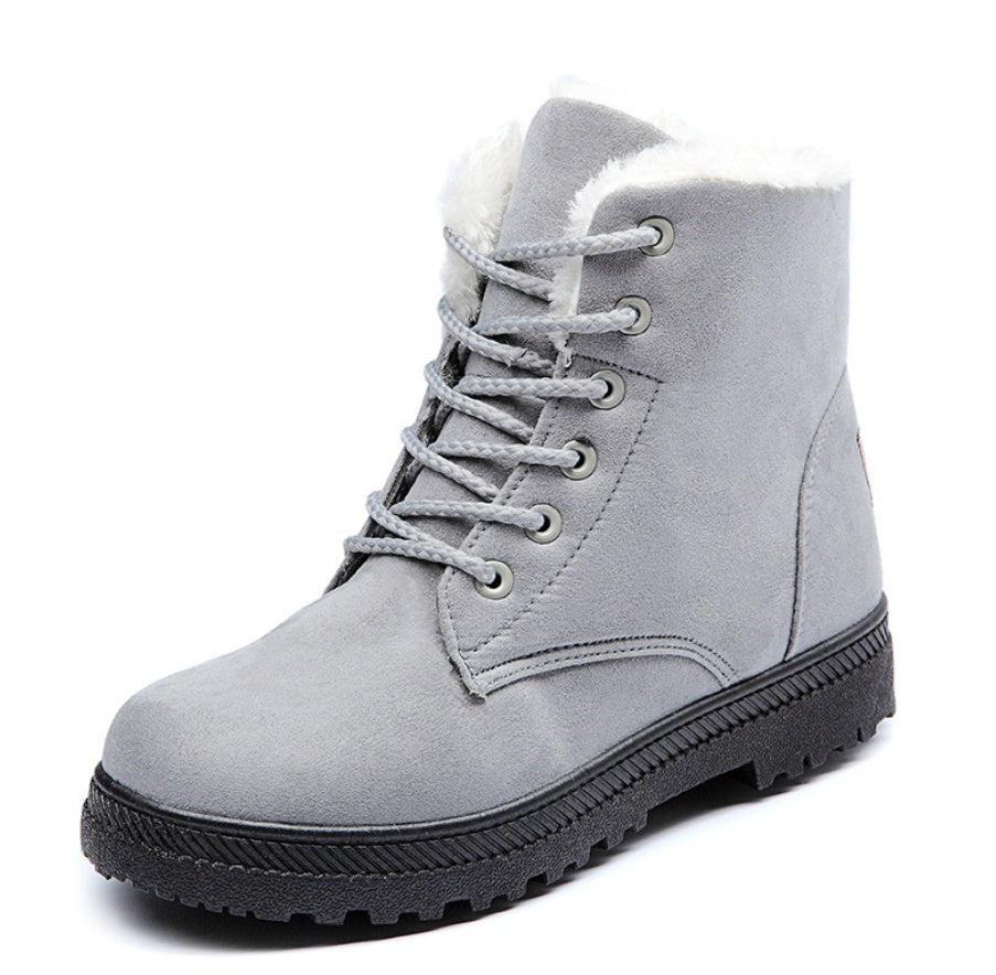 Julie – Flat Women's Winter Boots with Large Sizes in Vegan Plush