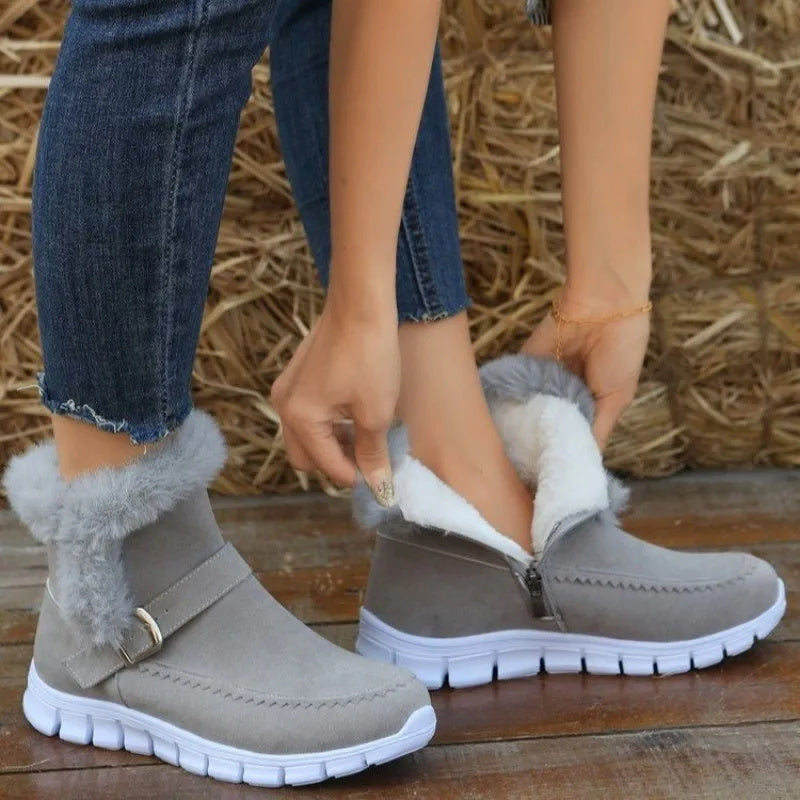 Holly – Thick Winter Boots with Buckle Design