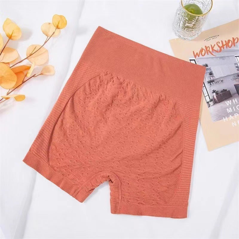 Emma – High-Waisted Diamond-Pattern Fitness Shorts
