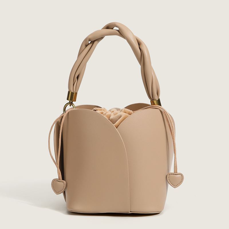 Alice – Fashionable Women's Vegan Leather Handbag with Floral Pattern