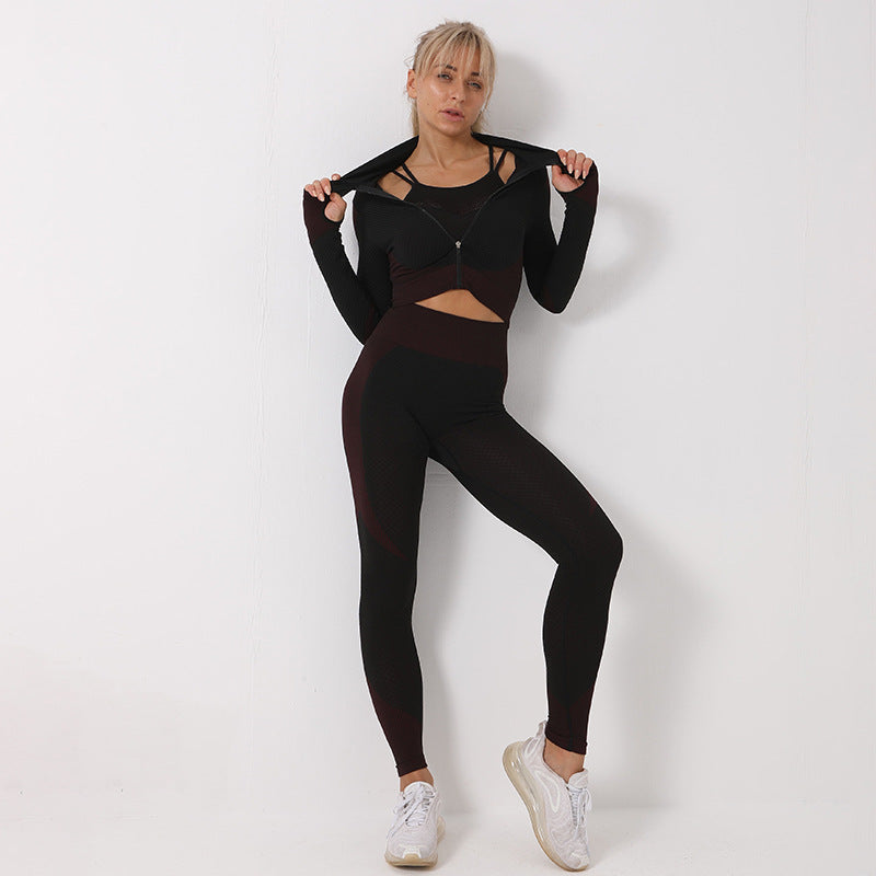 Holly – 3-Piece Seamless Women's Sports Set