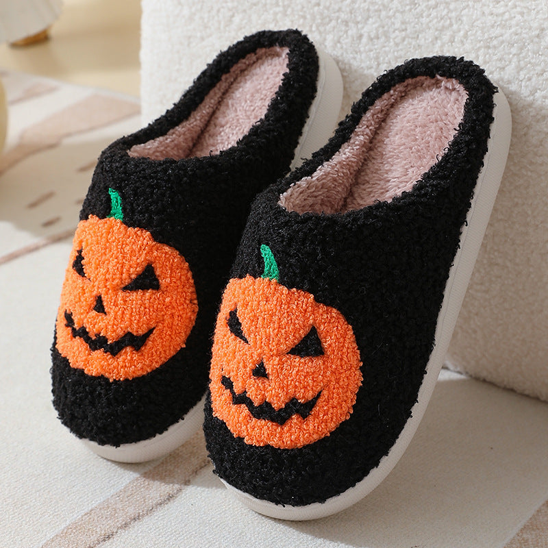 Sara – Cozy Winter Slippers with Pumpkin Design