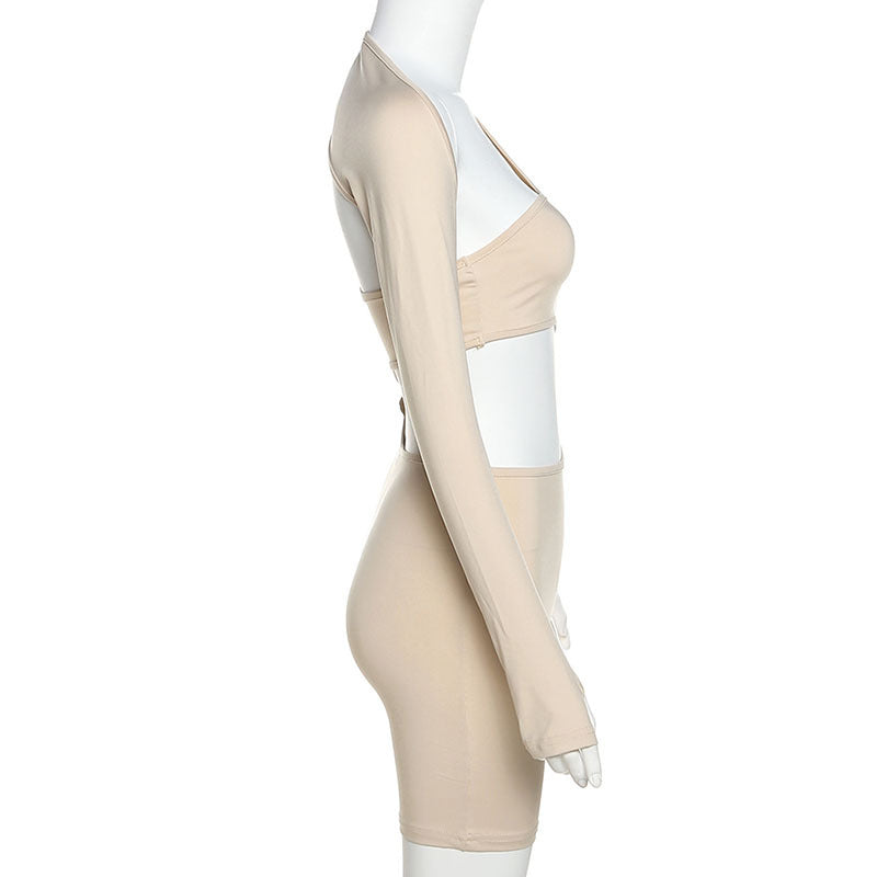 Natasha – Slim Fit Off-Shoulder Yoga Fitness Set with Shorts