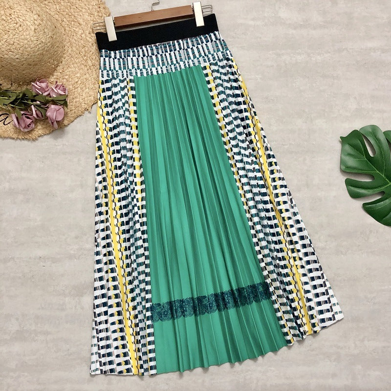 Anne – Bohemian Pleated Skirt with Check Pattern