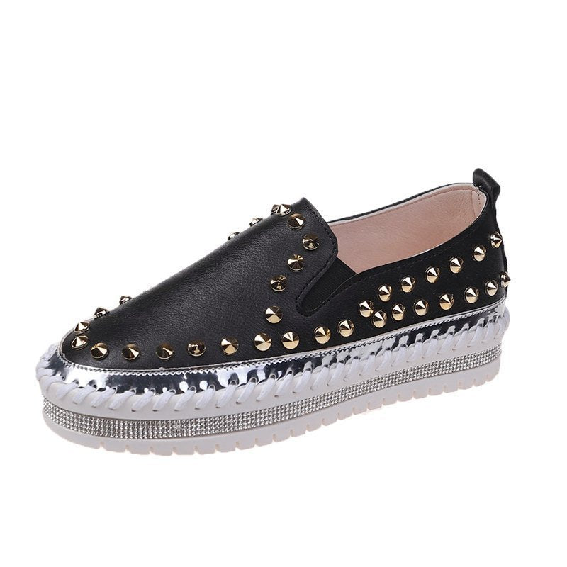 Hannah – Flat Sneakers with Studs