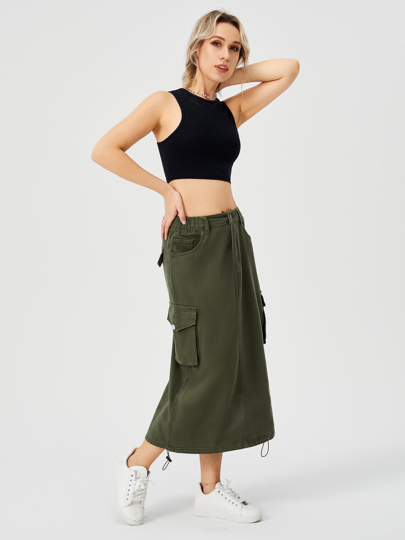 Donna – Long Women's Cargo Skirt with High Waist and Front Slit