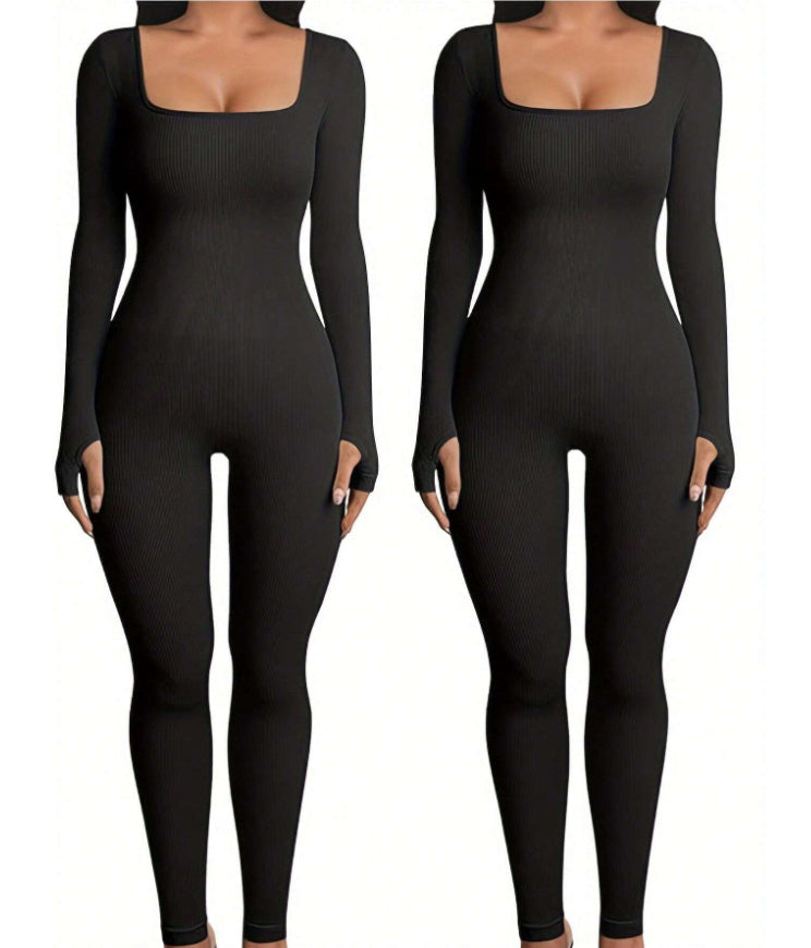 Hannah – Stylish Fitness Jumpsuit with Long Sleeves and Square Neckline