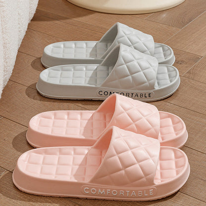 Gavin – Soft Slippers with Checkered Pattern