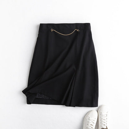 Clara – Wide Pleated Skirt with Chain Decoration