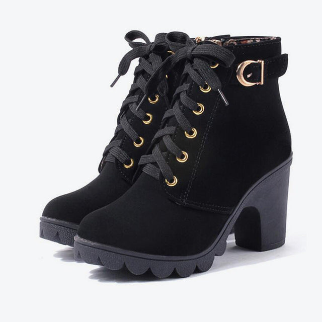 Glenn – Cross-Strap Ankle Boots with Martin Style