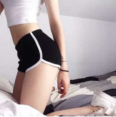 Ann – Vegan Summer Shorts for Women with Slim Fit