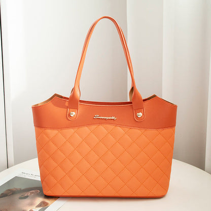 Harriet – Rhombus Handbag with Chic Check Pattern