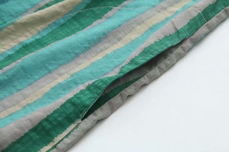 Ruth – Relaxed Blouse with Striped Lapel Collar for Women in Fall