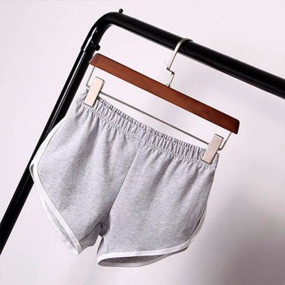 Ann – Vegan Summer Shorts for Women with Slim Fit