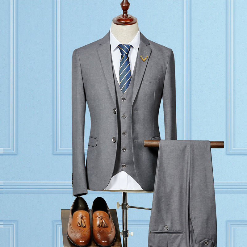 James – Tailored Men's Suit in Slim Fit