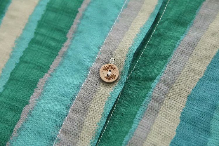 Ruth – Relaxed Blouse with Striped Lapel Collar for Women in Fall