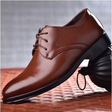 Russell – Black Pointed Men's Shoes