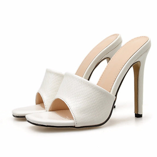 Jenny – Fashionable Women's Sandals and Mules in Plus Size