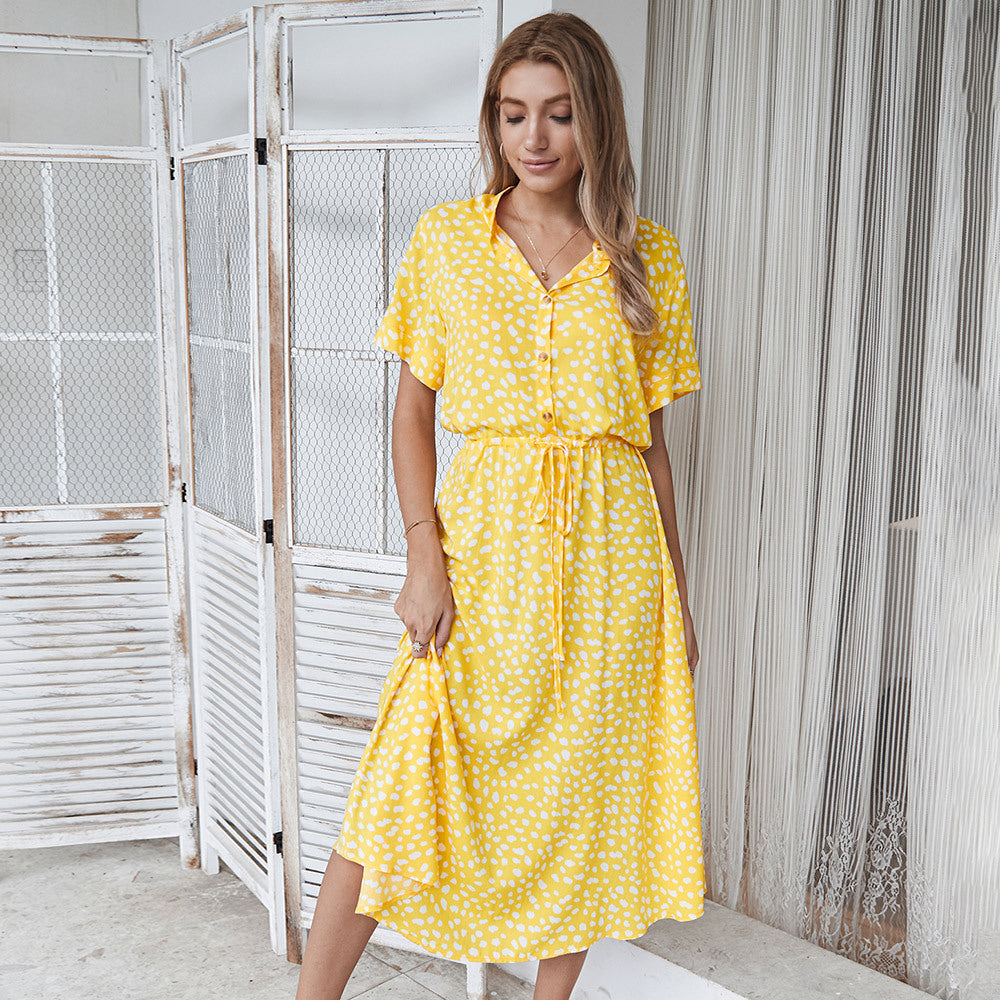 Sara – Short Women's Dress with Wave Dot Pattern and Collar