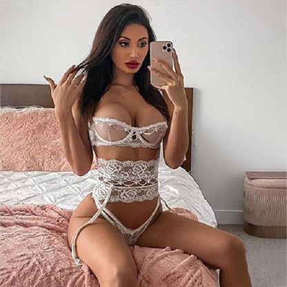 Kelly – Transparent Lace Bra Set