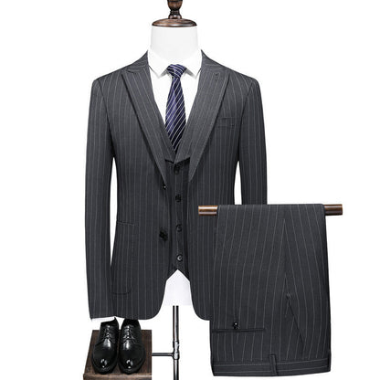 Jon – Striped Men's Suit in Slim-Fit Style
