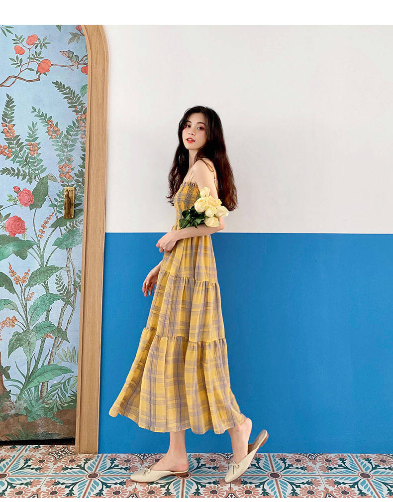 Christina – Chiffon Dress with Check Pattern and Slim Waist