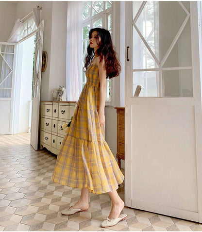 Christina – Chiffon Dress with Check Pattern and Slim Waist