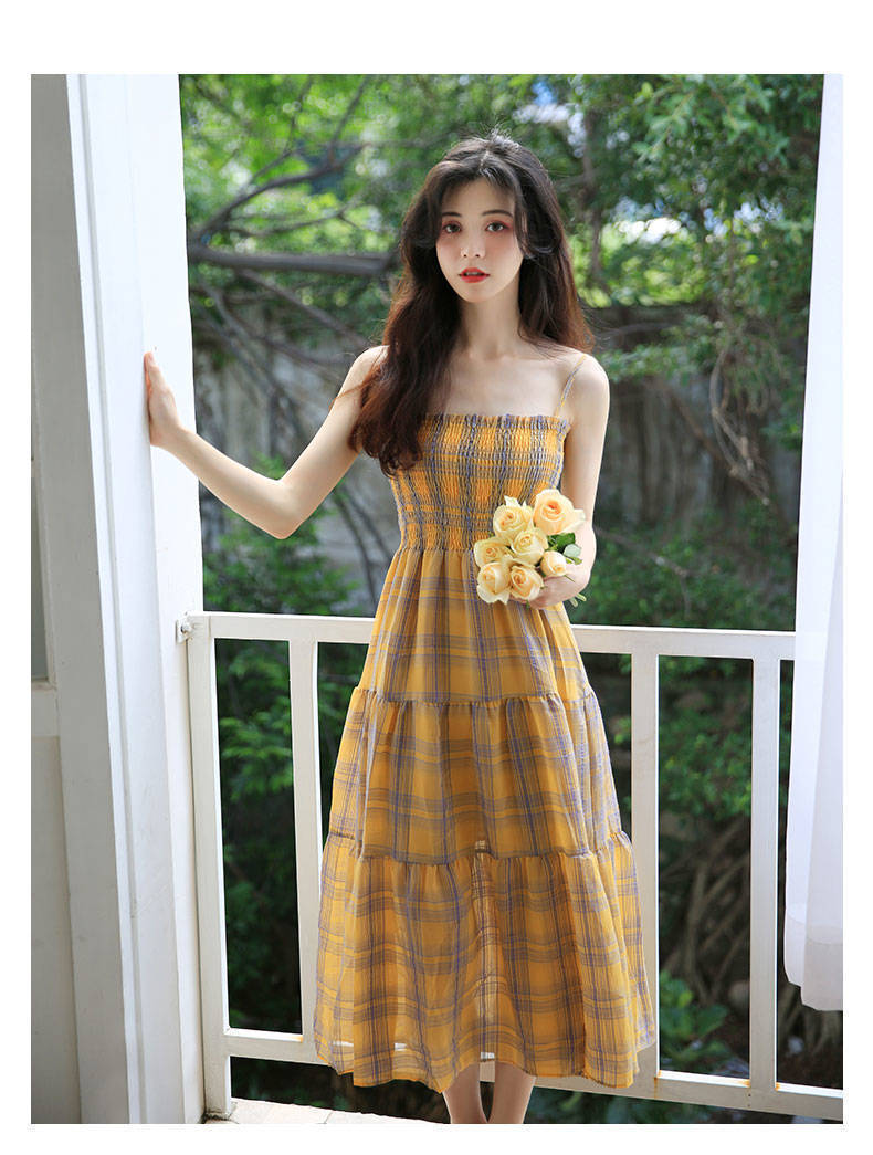 Christina – Chiffon Dress with Check Pattern and Slim Waist