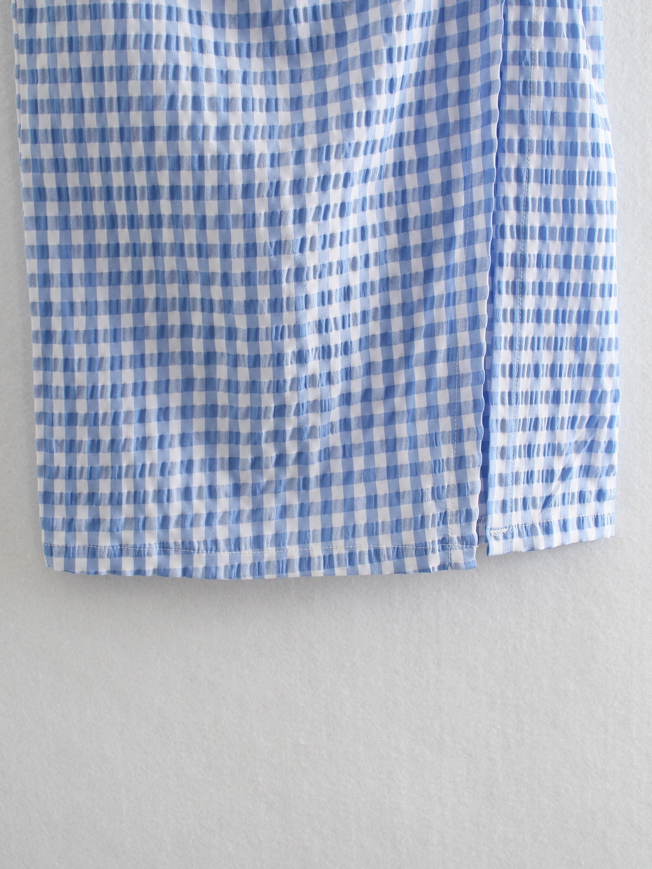 Lucy – Elegant Women's Skirt with High Slit and Back Zipper