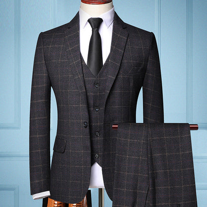 Jeff – Three-Piece Men's Suit with Check Pattern