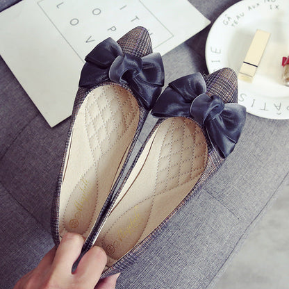 Grace – Flat Ballerina Shoes with Bow and Pointed Toe