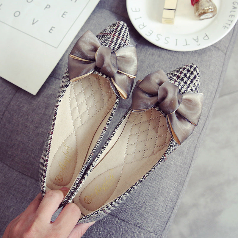 Grace – Flat Ballerina Shoes with Bow and Pointed Toe