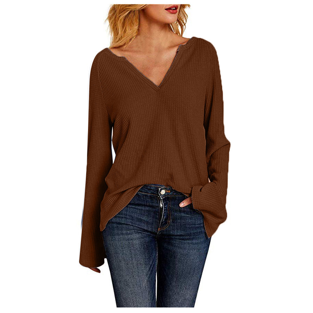 Wendy – Women's T-Shirt with Bell Sleeves and V-Neck