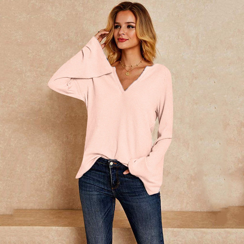 Wendy – Women's T-Shirt with Bell Sleeves and V-Neck