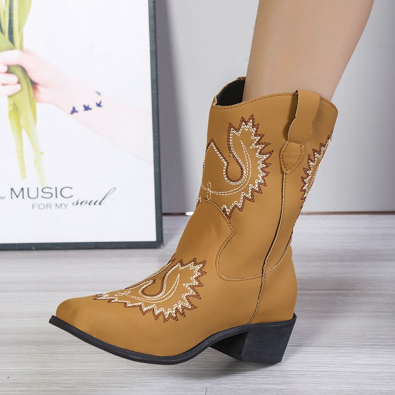 Joan – Embroidered Western Boots with Chunky Heel