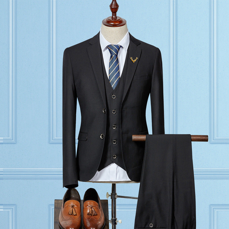 James – Tailored Men's Suit in Slim Fit