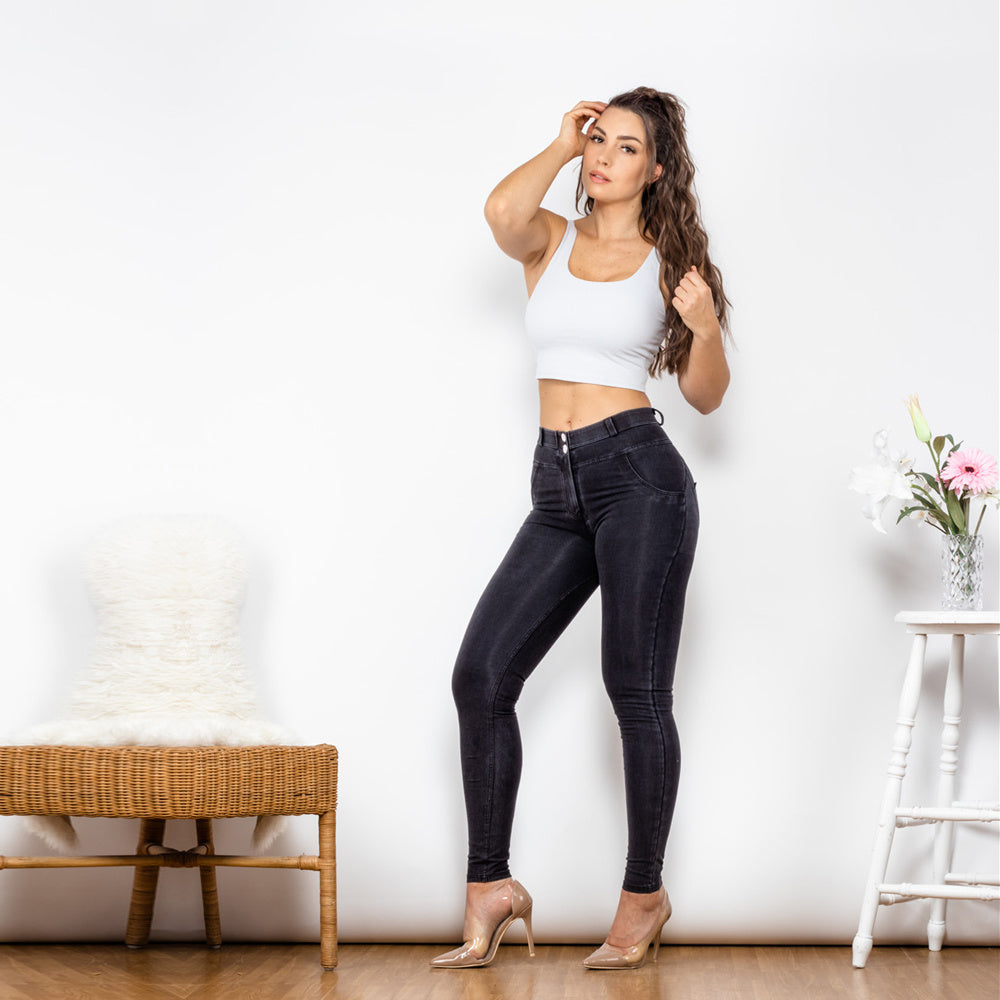 Jean – Booty Lifting Yoga Pants for Women in Black
