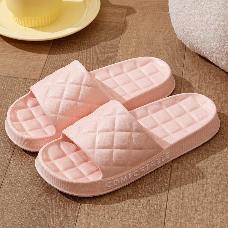 Gavin – Soft Slippers with Checkered Pattern
