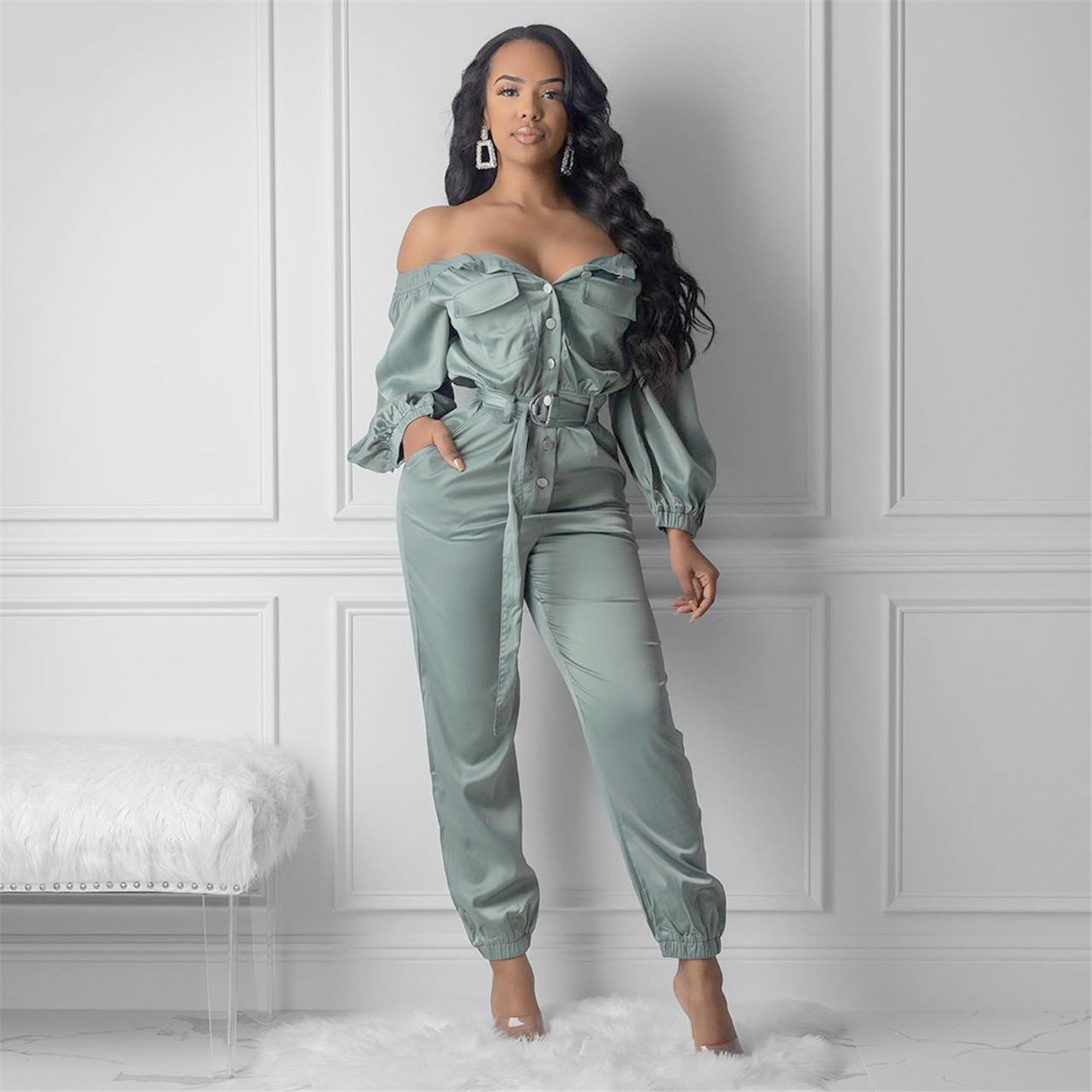 Christina – Streetwear Jumpsuit with Sexy Off-Shoulder Design