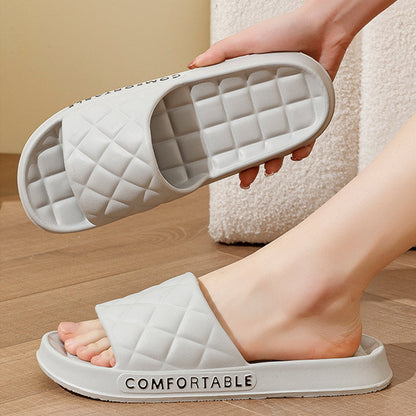 Gavin – Soft Slippers with Checkered Pattern