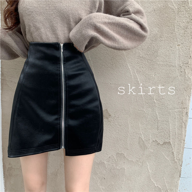 Holly – High-Waisted Vegan Leather Skirt