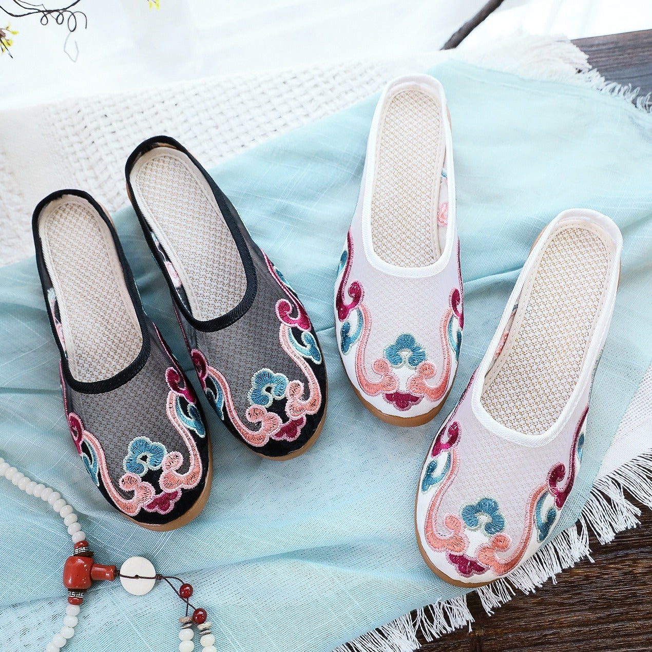 Michelle – Embroidered Cotton Mules in Retro Style