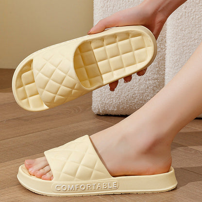 Gavin – Soft Slippers with Checkered Pattern