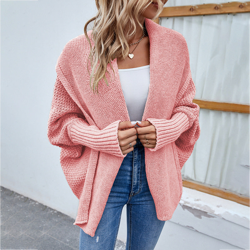 Kelly – Casual Knit Cardigan with Batwing Sleeves and Large Lapels