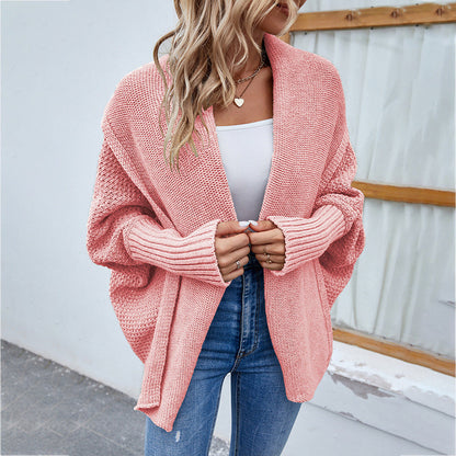 Kelly – Casual Knit Cardigan with Batwing Sleeves and Large Lapels